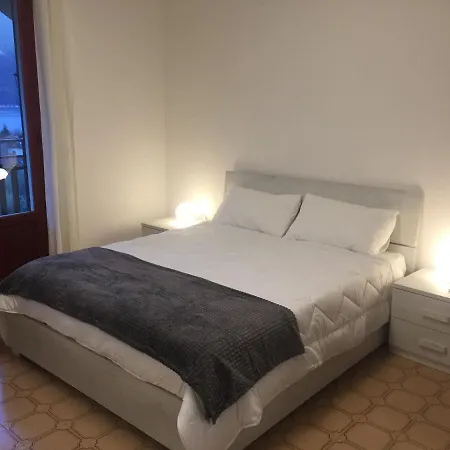 Residenza Margherita アパート トレメッツォ